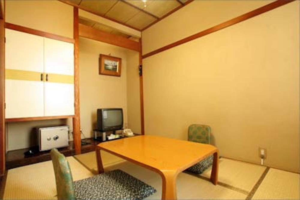 Hotel Ikaho Ginsui Shibukawa Экстерьер фото