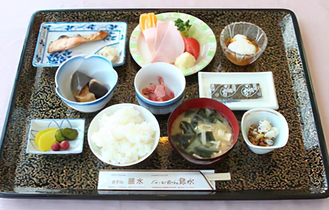 Hotel Ikaho Ginsui Shibukawa Экстерьер фото