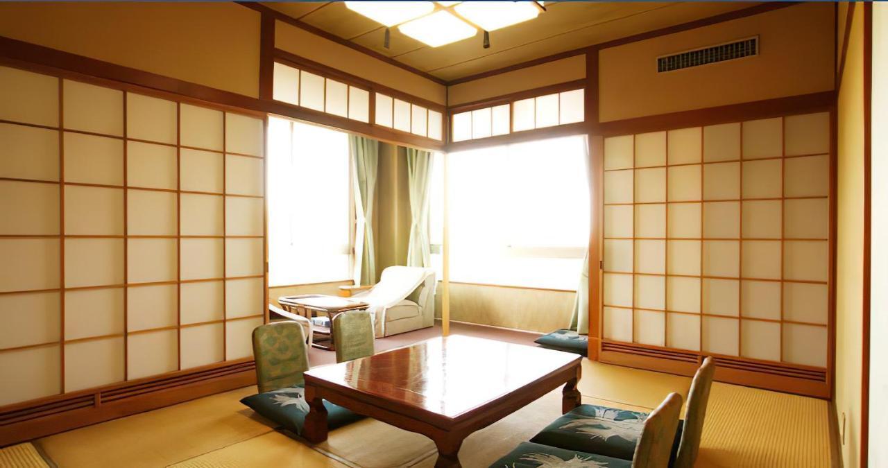 Hotel Ikaho Ginsui Shibukawa Экстерьер фото